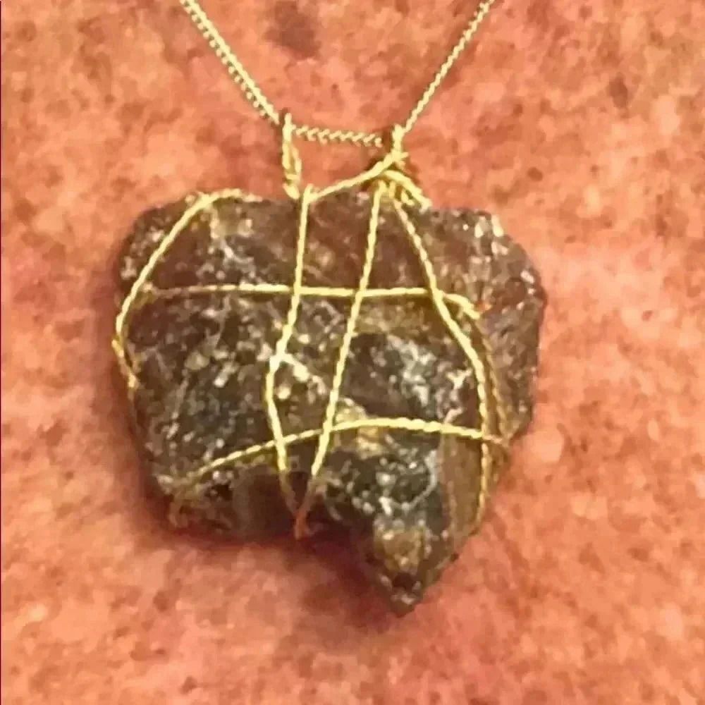 Raw natural agate necklace